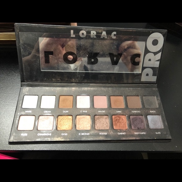 TAKING OFFERS Lorac Pro palette - Picture 2 of 2